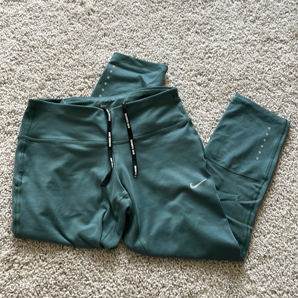 Nike DRI-FIT Running 3/4 Crop Tights with Zip Pocket - Olive - Size XS